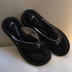 NIKE Ultra Comfort Flip Flop Sandals